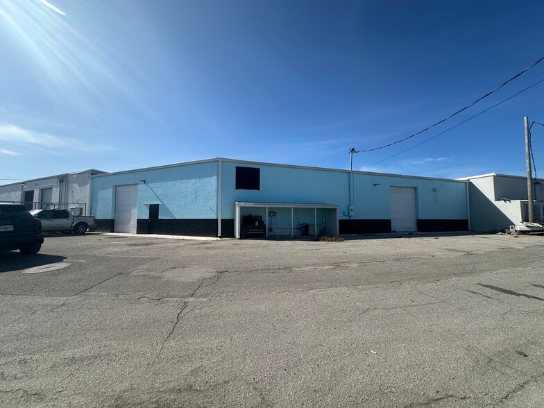 1201 SE 9th Ter, Cape Coral, FL for lease - Building Photo - Image 1 of 14