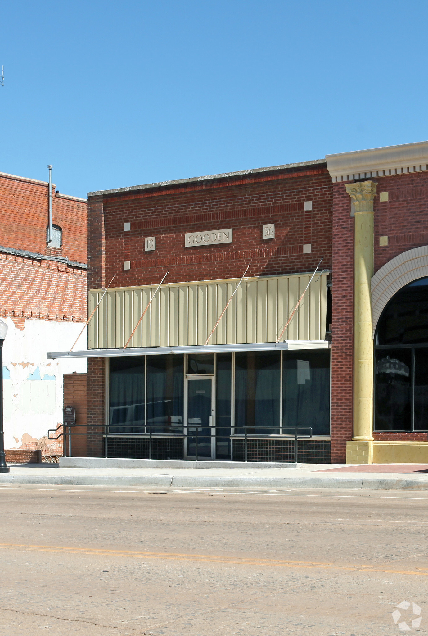 311 N Main St, Kingfisher, OK for sale Primary Photo- Image 1 of 7