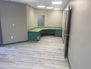 13787 Belcher Rd, Largo, FL for lease Interior Photo- Image 2 of 4