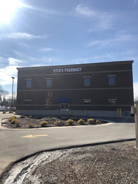 8845 Kennedy Ave, Highland, IN for sale - Building Photo - Image 1 of 1