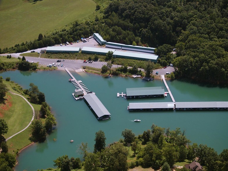 156 Launch Ln, LaFollette, TN for sale - Building Photo - Image 1 of 1