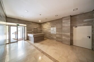 Calle de Julián Camarillo, 29, Madrid, Madrid for lease Interior Photo- Image 2 of 14