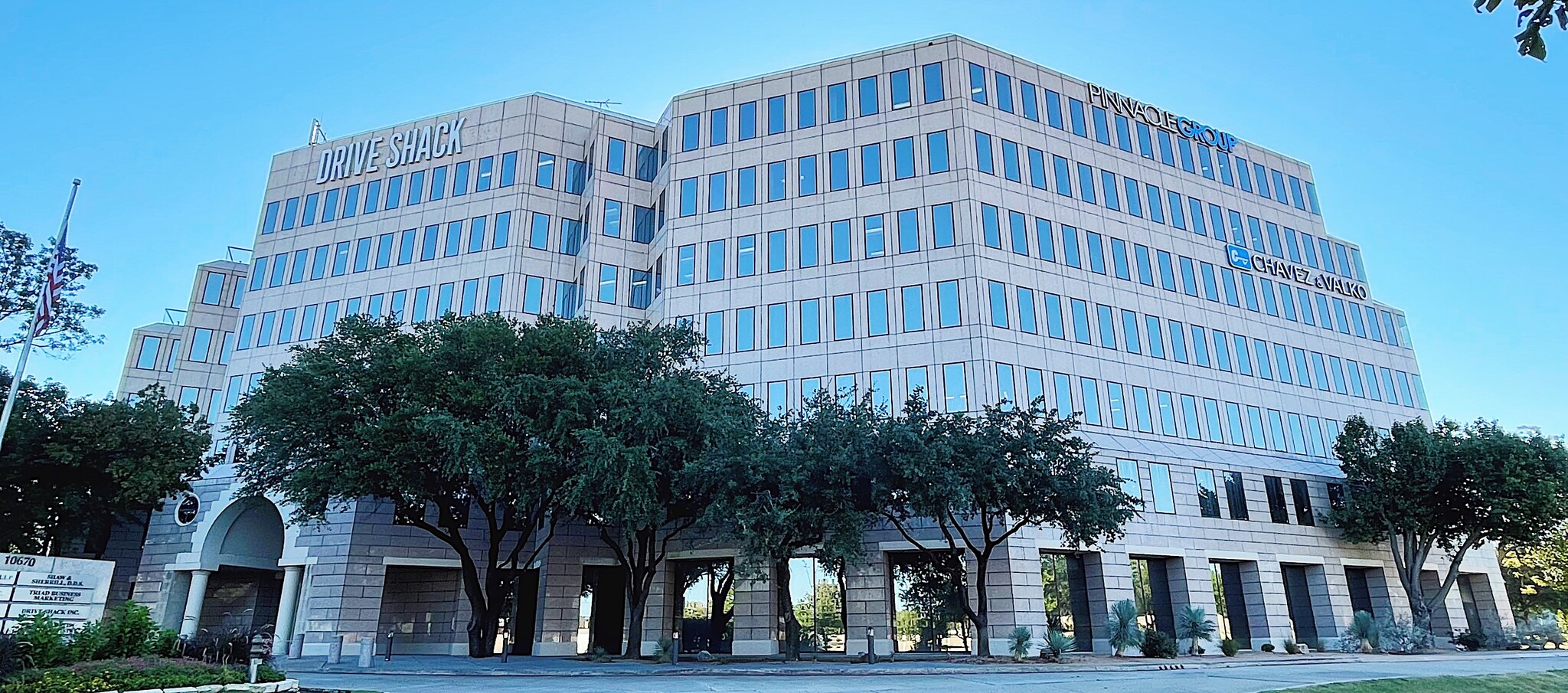 10670 N Central Expy, Dallas, TX for lease Building Photo- Image 1 of 6