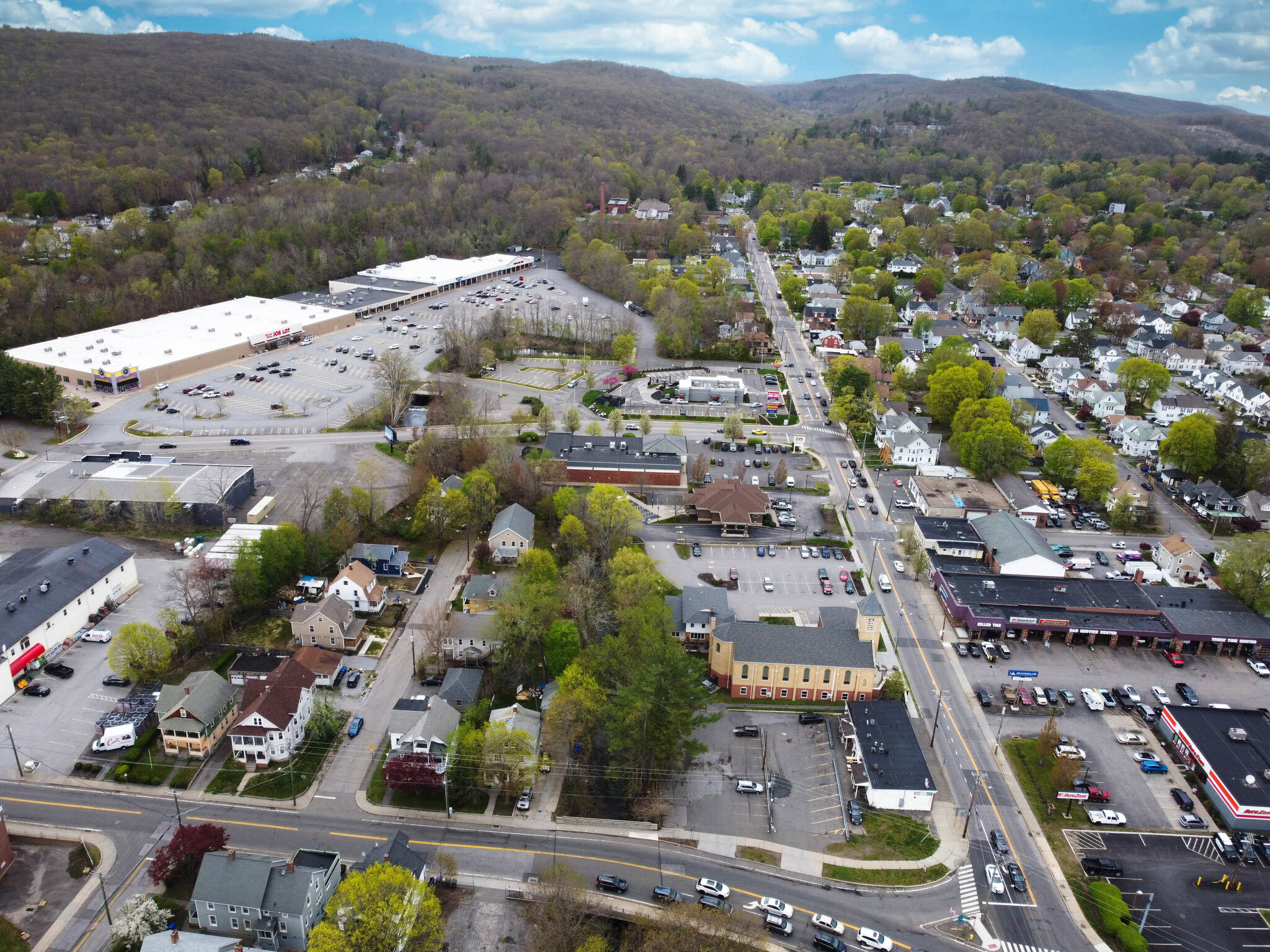 661 Main St, Torrington, CT 06790 - CVS Pharmacy | LoopNet.com