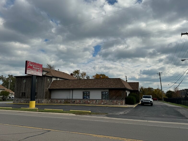 2896 N Dixie Hwy, Monroe, MI for sale - Primary Photo - Image 1 of 1