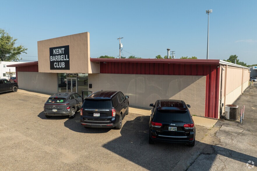 Retail in Kent, OH for sale - Primary Photo - Image 1 of 1