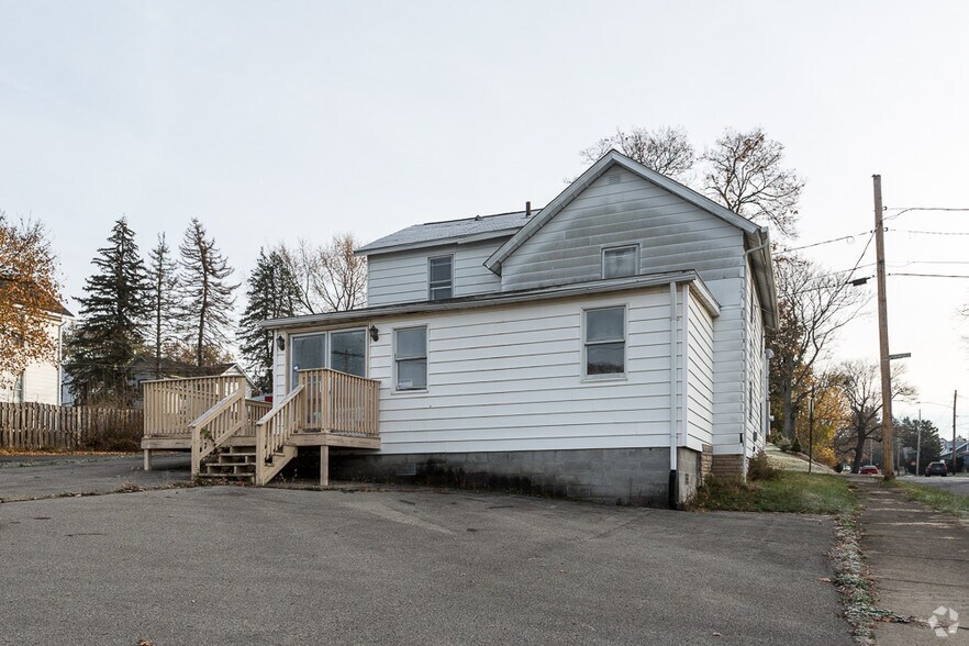 1000 Wilmington Ave, New Castle, PA for sale - Primary Photo - Image 1 of 1