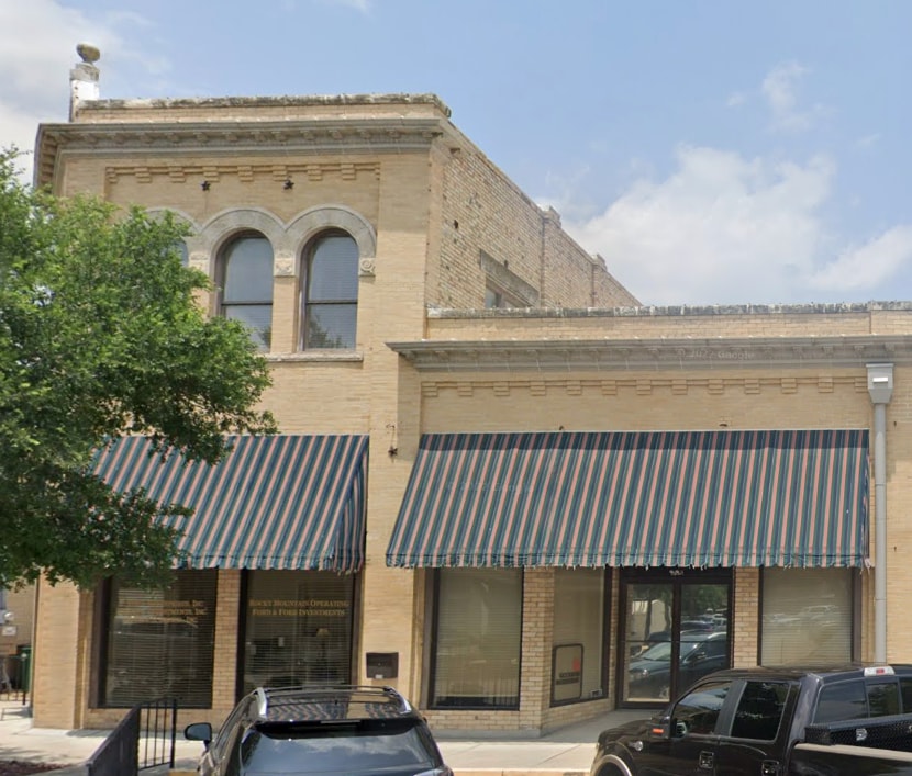 113 E 3rd St, Taylor, TX for lease Primary Photo- Image 1 of 8