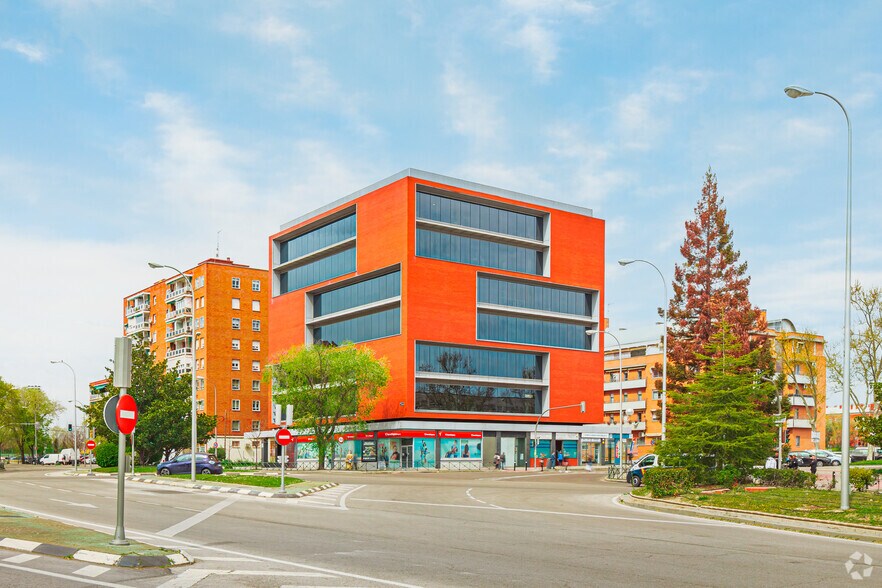 Avenida General Fanjul, 2, 28044 Madrid Office for Sale