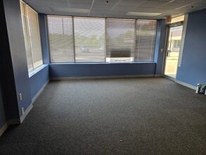 258 Corporate Dr, Madison, WI for lease Interior Photo- Image 1 of 5