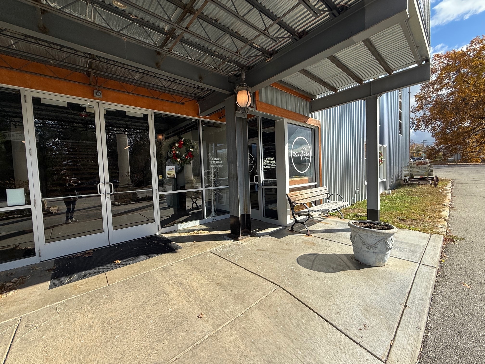 3009 Wilmington Rd, New Castle, PA for lease Interior Photo- Image 1 of 6