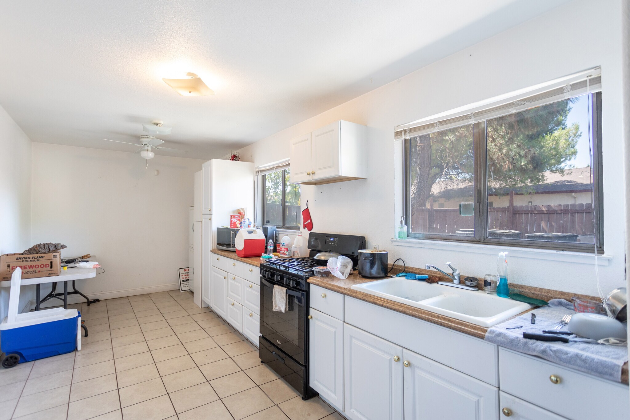 7620 La Mancha Way, Sacramento, CA 95823 Christian Life Center Church