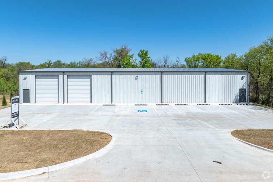 1801 SE 66th St, Oklahoma City, OK for lease - Building Photo - Image 2 of 5