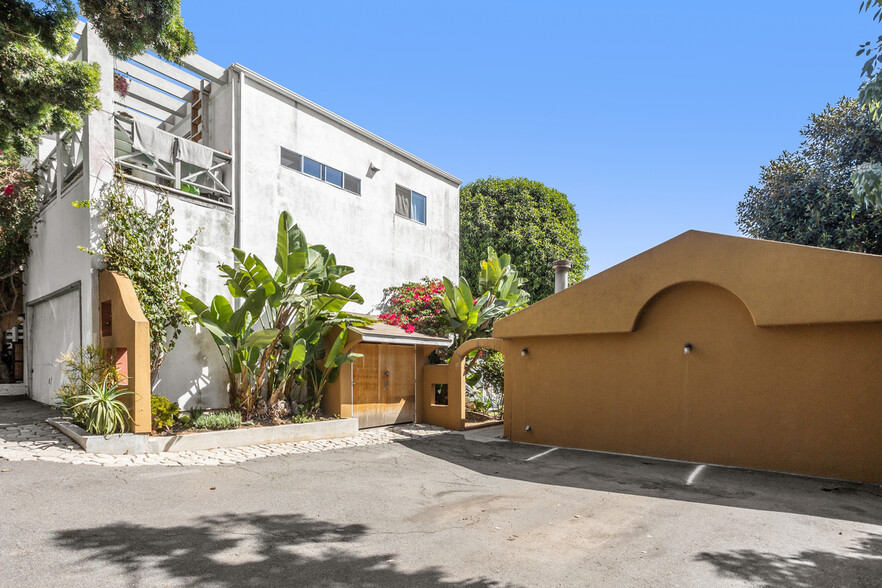 273 Hillcrest Dr, Encinitas, CA for sale - Building Photo - Image 3 of 16