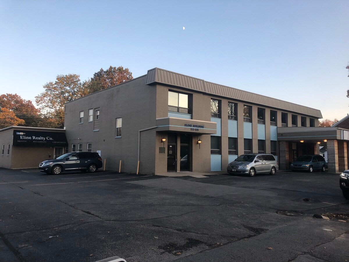 113 S Hubbards Ln, Louisville, KY 40207