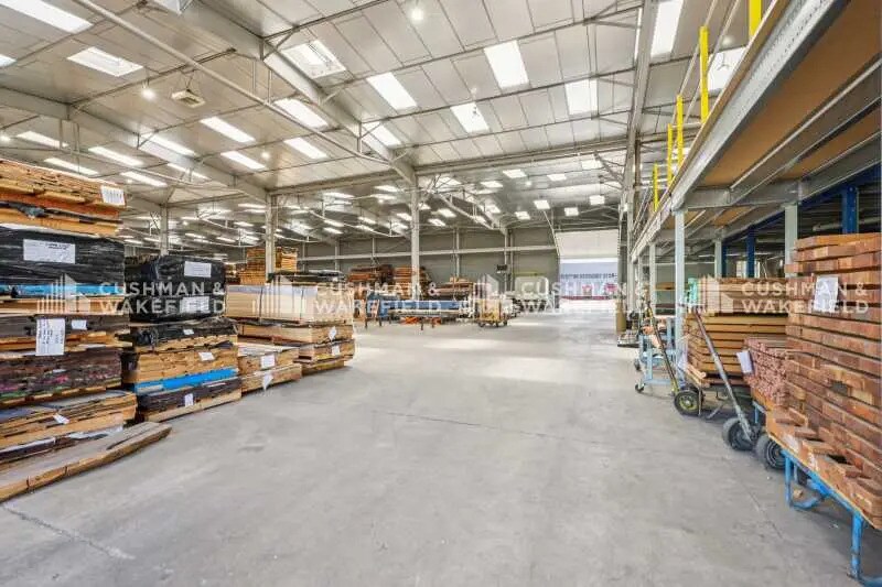 15 Rue D'Anjou, Saint-Quentin-Fallavier for sale - Building Photo - Image 3 of 12