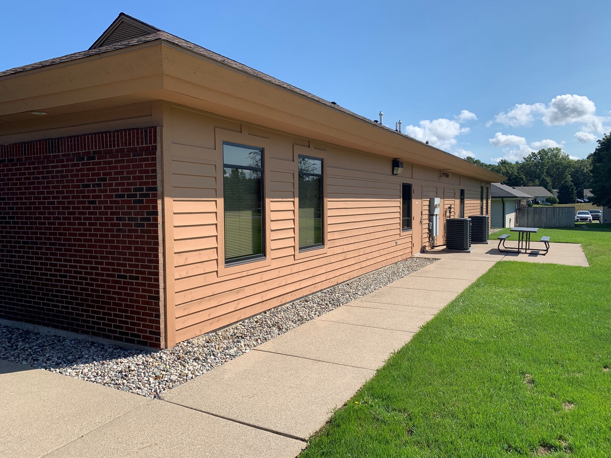 3258 Clear Vista Ct NE, Grand Rapids, MI for sale Building Photo- Image 1 of 1