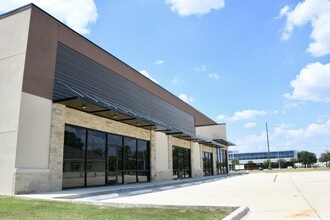 21683 Kingsland blvd, Katy, TX for lease Building Photo- Image 1 of 2