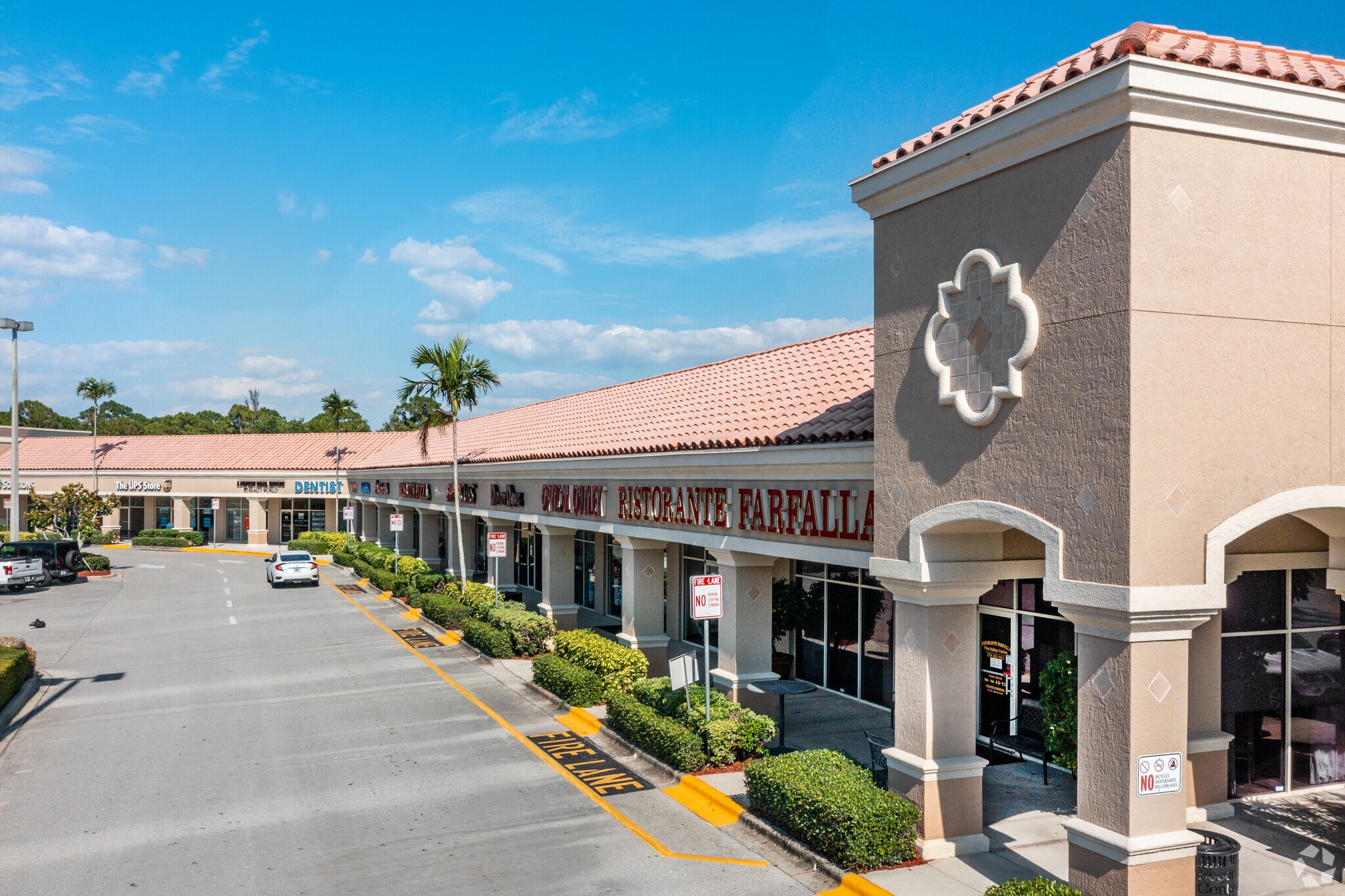 21301 S Tamiami Trl, Estero, FL for lease Building Photo- Image 1 of 8