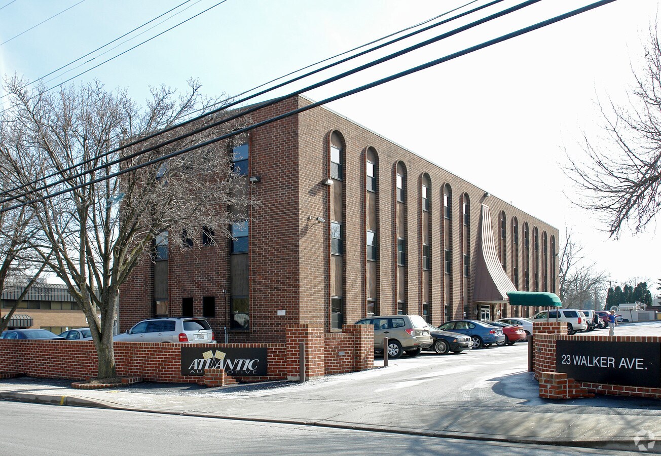 2325 Walker Ave, Pikesville, MD 21208