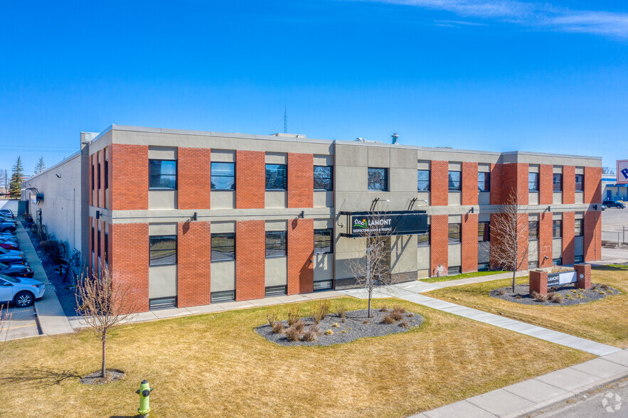 5716 1st St SE, Calgary, AB for lease - Primary Photo - Image 1 of 4