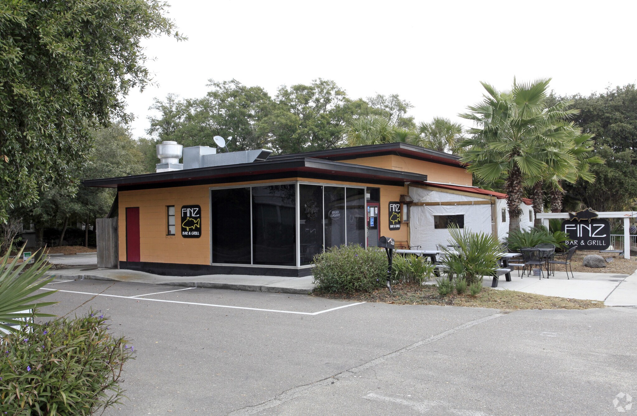 440 W Coleman Blvd, Mount Pleasant, SC for sale Primary Photo- Image 1 of 1