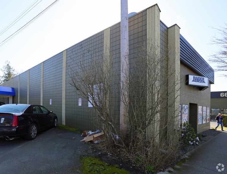 661 Alpha St, Victoria, BC for lease - Building Photo - Image 2 of 4