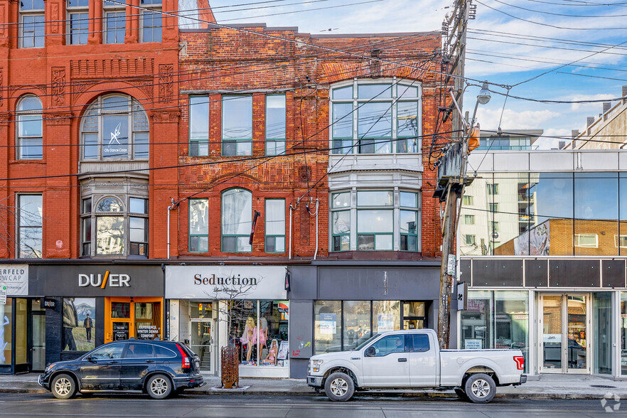 493-497 Queen St W, Toronto, ON for lease - Primary Photo - Image 1 of 4