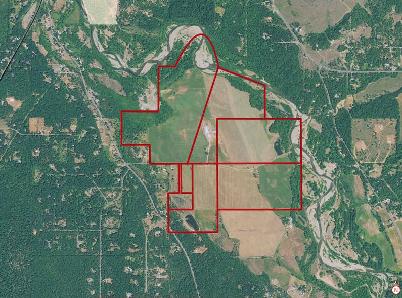 500 Martin Rd, Cave Junction, OR for sale - Primary Photo - Image 1 of 2