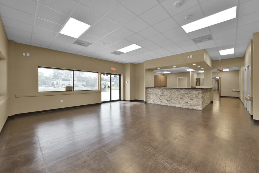 1230 Rayford Bend Rd, Spring, TX for lease - Interior Photo - Image 3 of 50