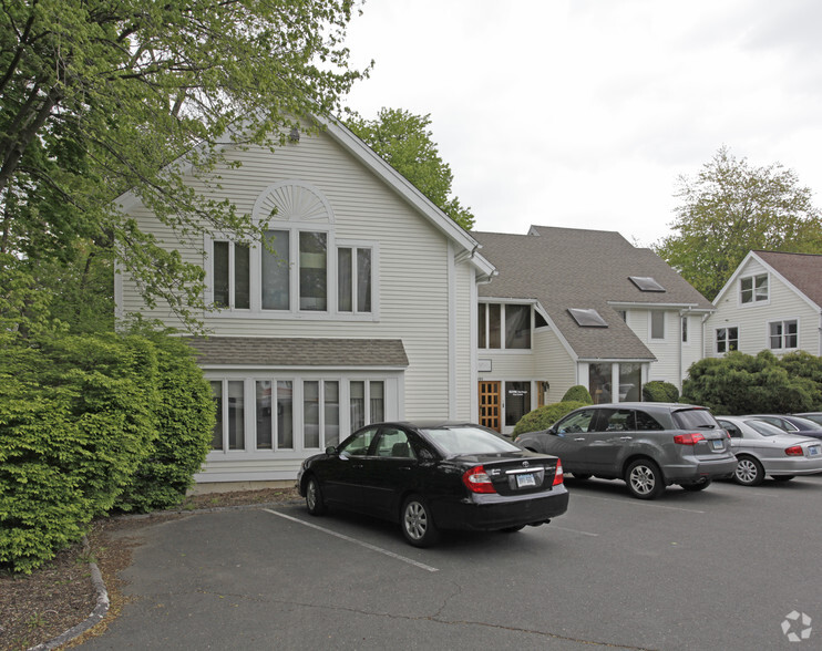 991-995 Post Rd E, Westport, CT for lease - Building Photo - Image 2 of 10