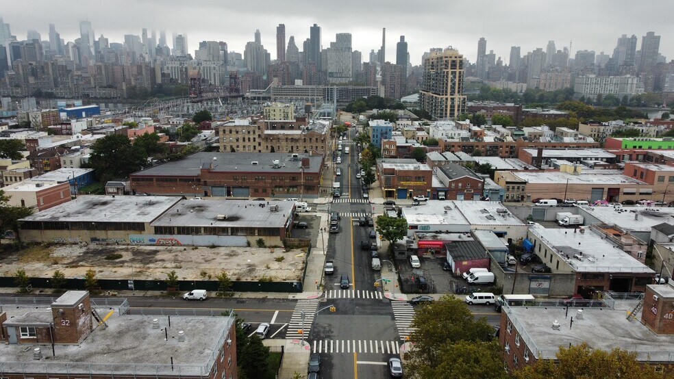 3460 12th St, Long Island City, NY for sale - Building Photo - Image 1 of 1