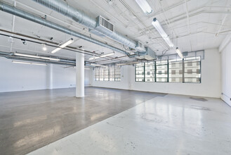 910 S Los Angeles St, Los Angeles, CA for lease Interior Photo- Image 2 of 2