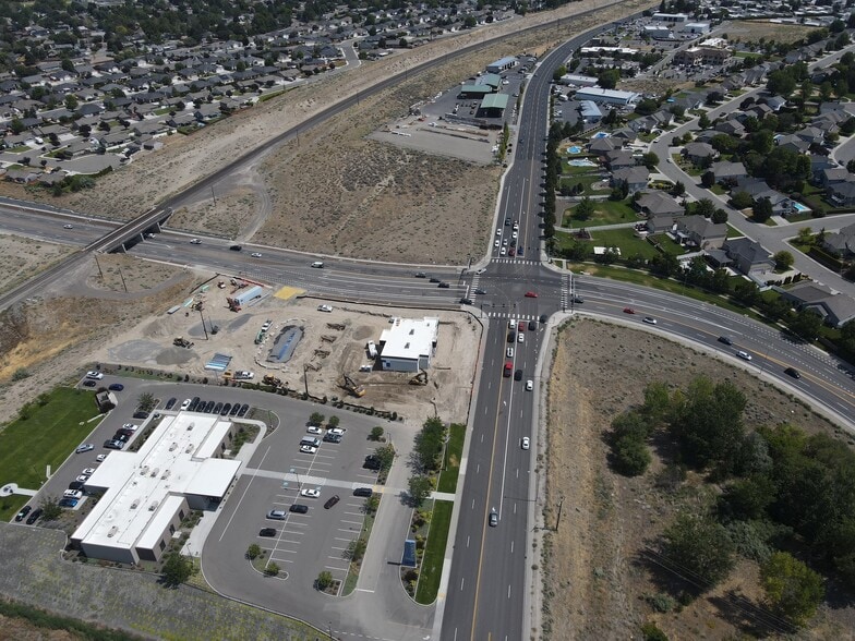 8840 Clearwater ave, Kennewick, WA for lease - Building Photo - Image 3 of 6