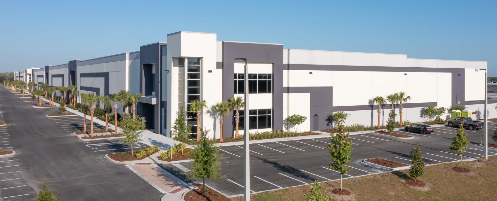 7600 Narcoossee Rd, Orlando, FL for lease Interior Photo- Image 1 of 2