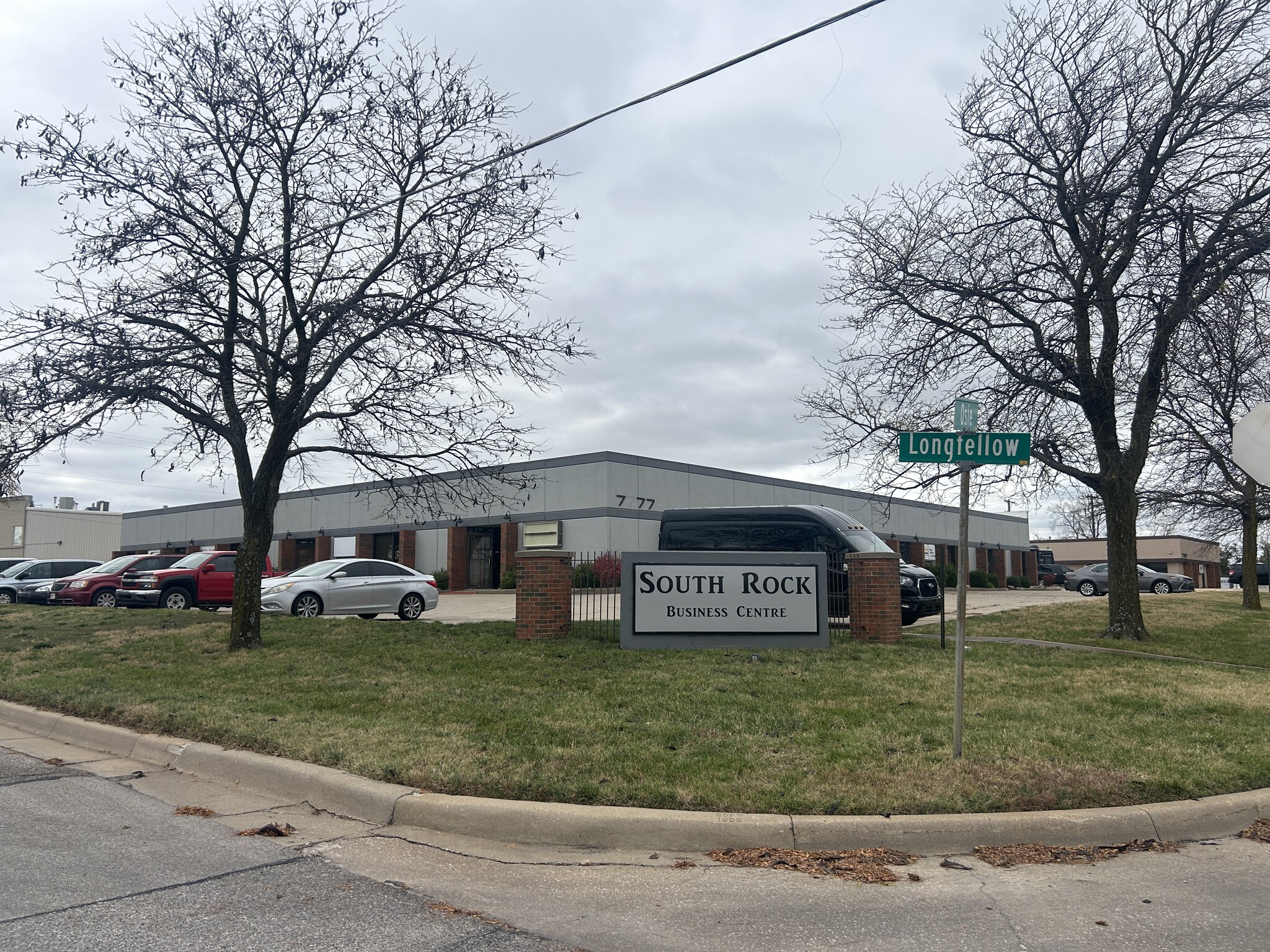 7777 E Osie St, Wichita, KS for lease Building Photo- Image 1 of 5