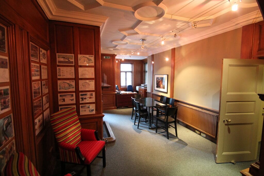 Belford Rd, Edinburgh for lease Interior Photo- Image 1 of 4