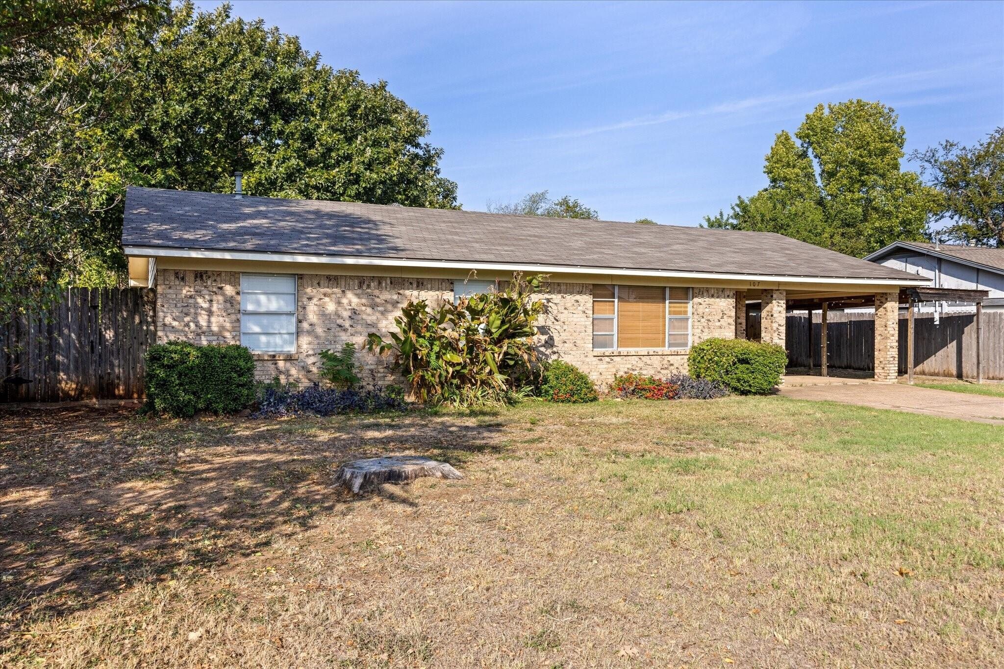 107 Yuma St, Lipan, TX for sale Primary Photo- Image 1 of 34