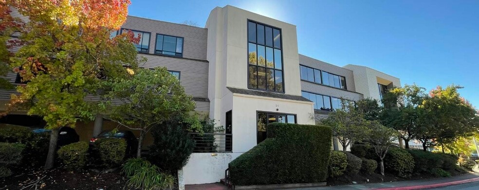 24 Professional Center Pky, San Rafael, CA for lease - Building Photo - Image 1 of 4