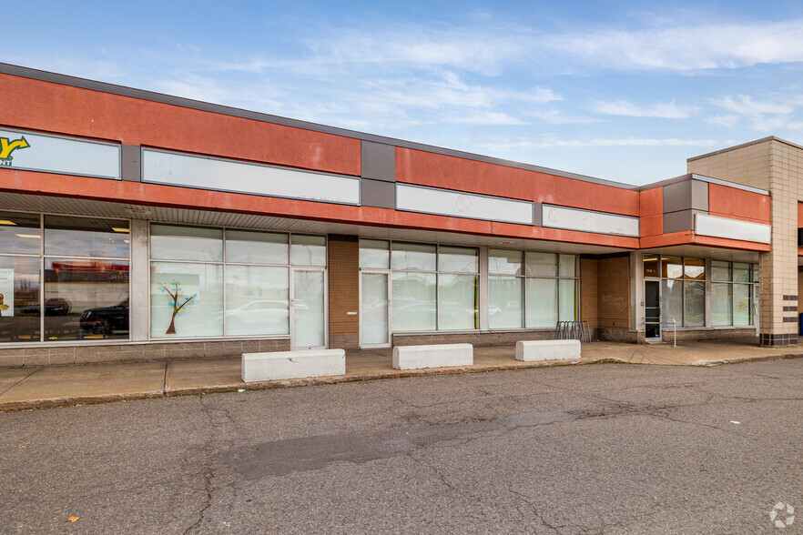 1350-1400 Blvd Édouard, Longueuil, QC for lease - Building Photo - Image 3 of 7