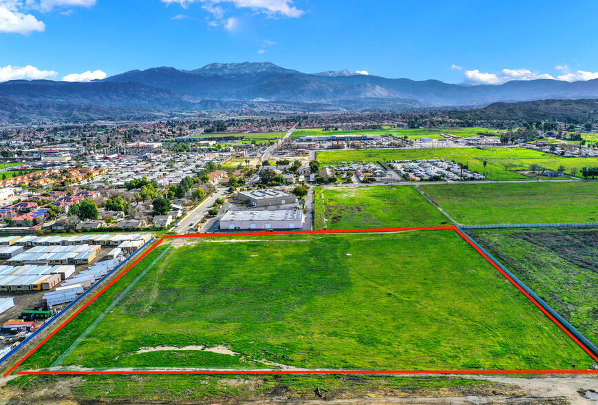 Oakwood St, Hemet, CA for sale - Building Photo - Image 3 of 7