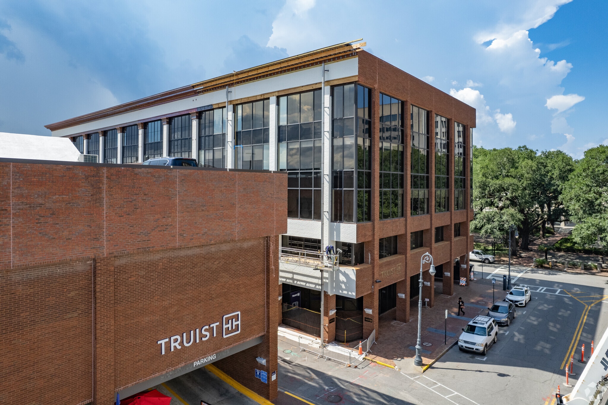 33 Bull St, Savannah, GA for lease Primary Photo- Image 1 of 5