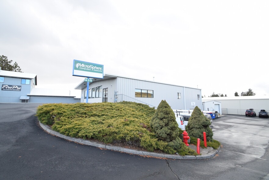 635 SE Business Way, Bend, OR for lease - Building Photo - Image 3 of 11
