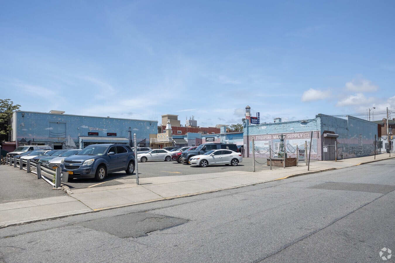 3947 W Merrick Rd, Freeport, NY 11520