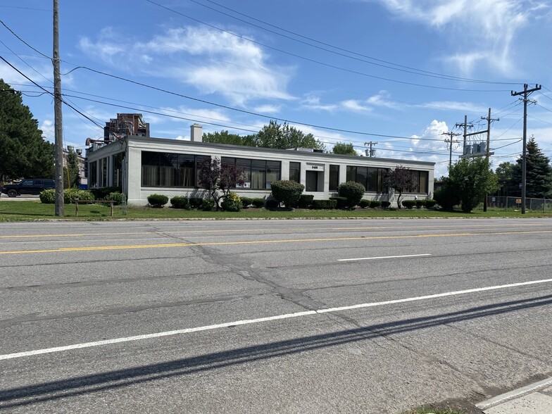 3455 Hyde Park Blvd, Niagara Falls, NY for sale - Building Photo - Image 1 of 16