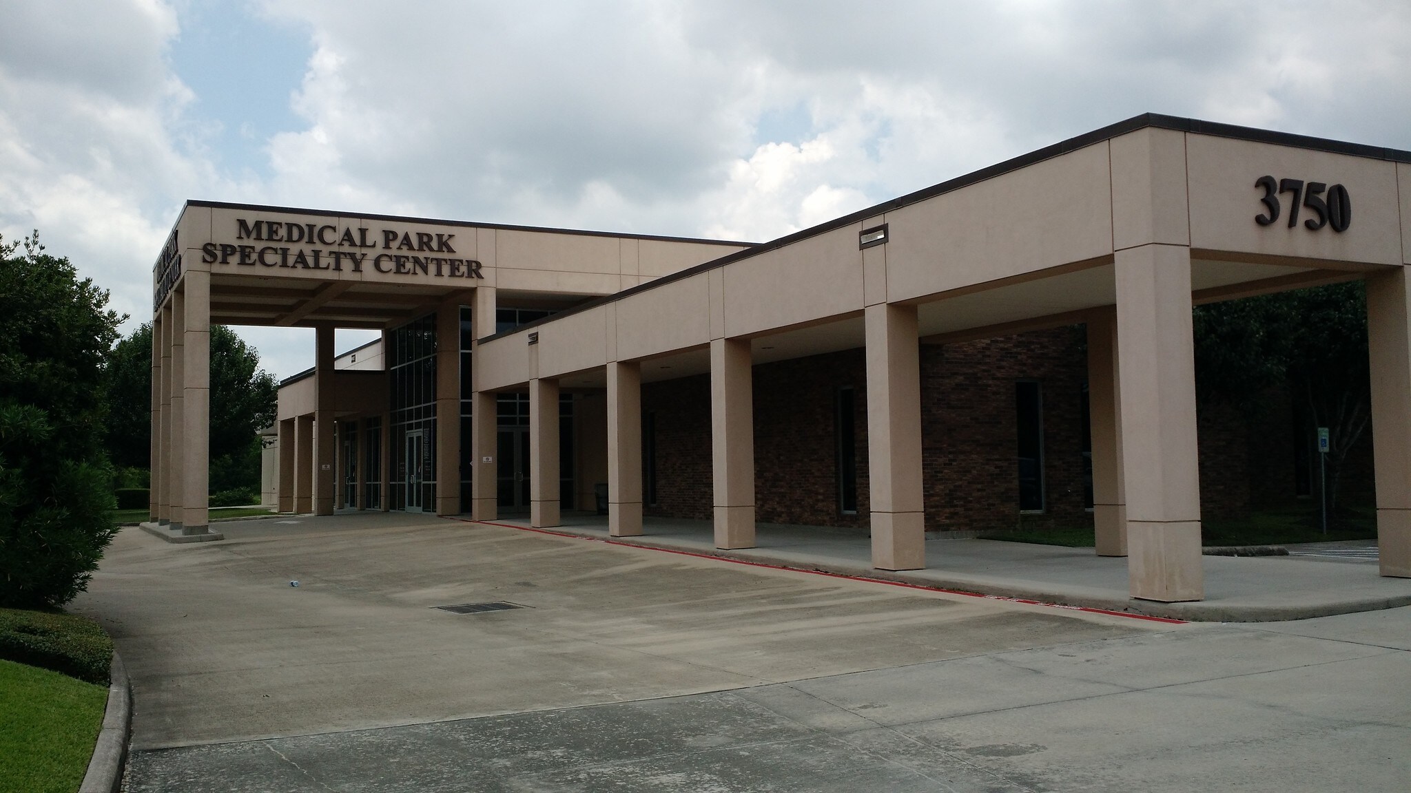 3750 Medical Park Dr, Dickinson, TX for sale Building Photo- Image 1 of 1