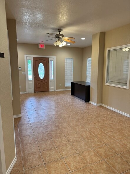 118 Caddo Dr, Abilene, TX for lease - Building Photo - Image 2 of 23