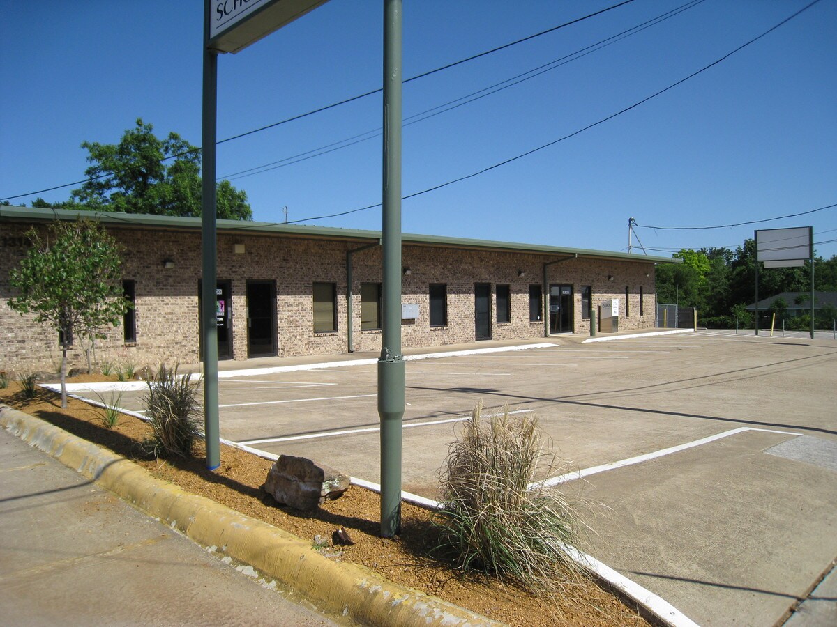 1314 S Main St, Duncanville, TX 75137 Office for Lease