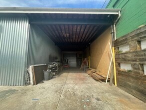 18 Bay St, Brooklyn, NY for lease Building Photo- Image 2 of 17