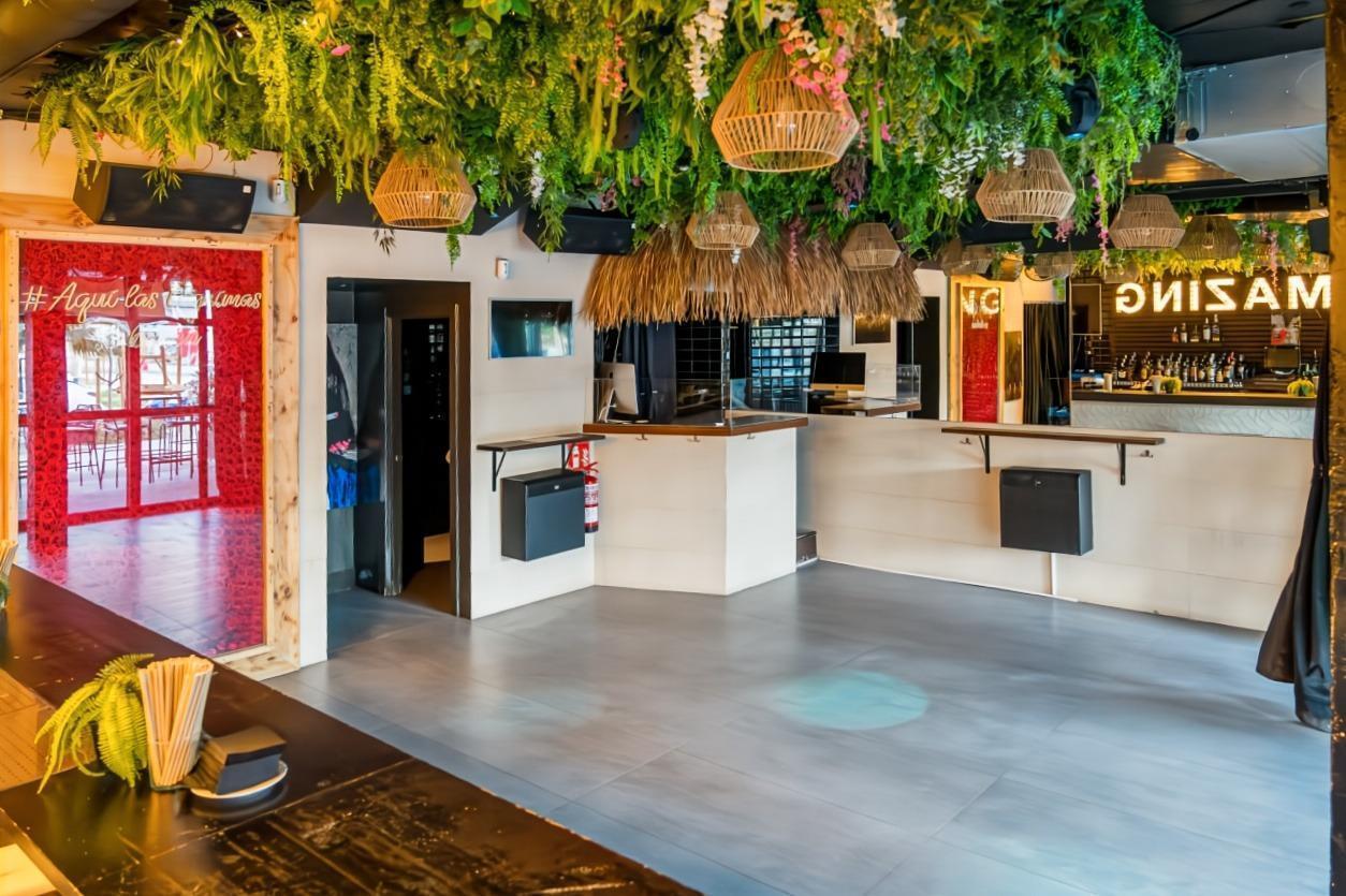 Retail in Palma, Islas Baleares for lease Building Photo- Image 1 of 15